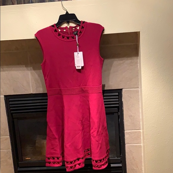 Super cute fit and flare dress - Picture 5 of 8